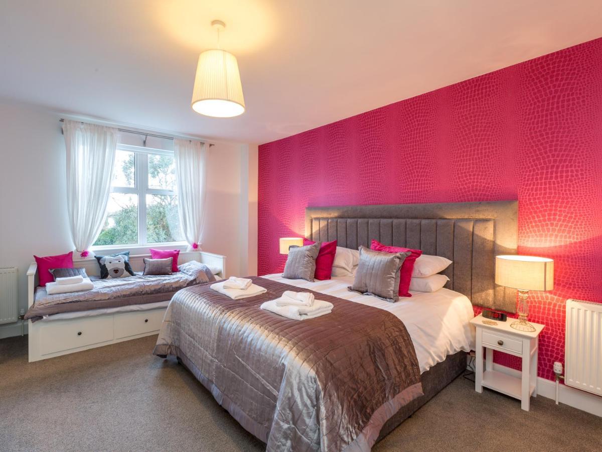 Vicarsford Farmhouse With Hot Tub Leuchars ภายนอก รูปภาพ