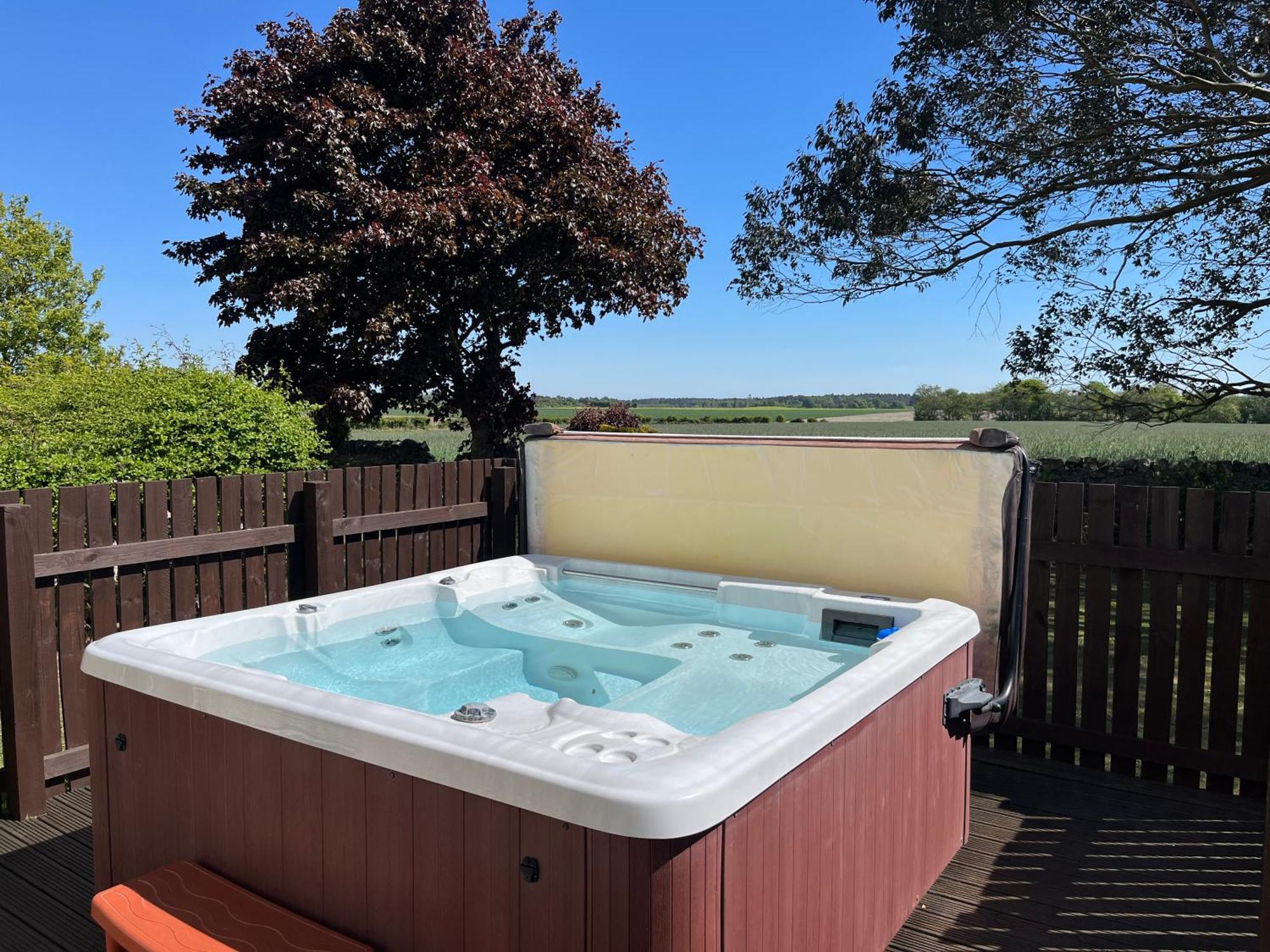 Vicarsford Farmhouse With Hot Tub Leuchars ภายนอก รูปภาพ